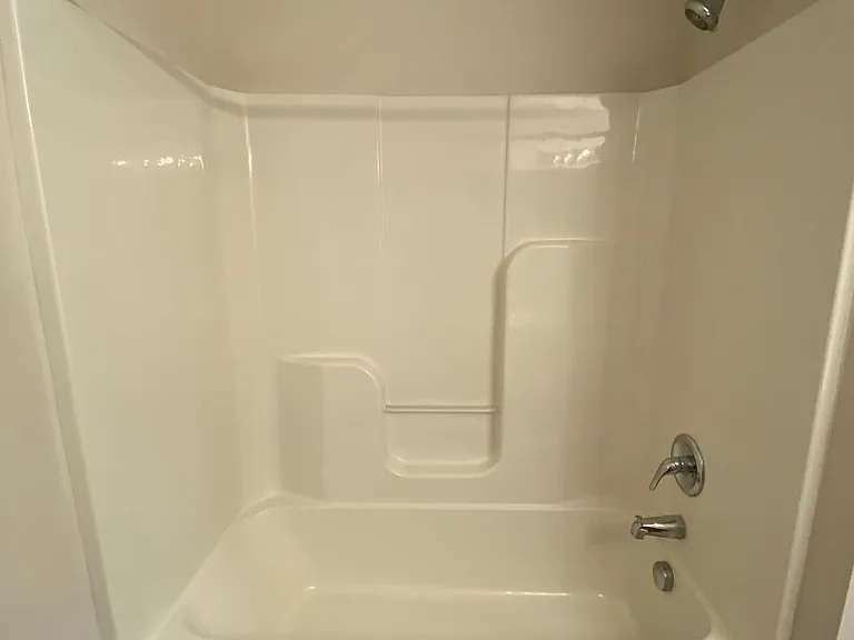 Meridian Park Apartments — Photo 111