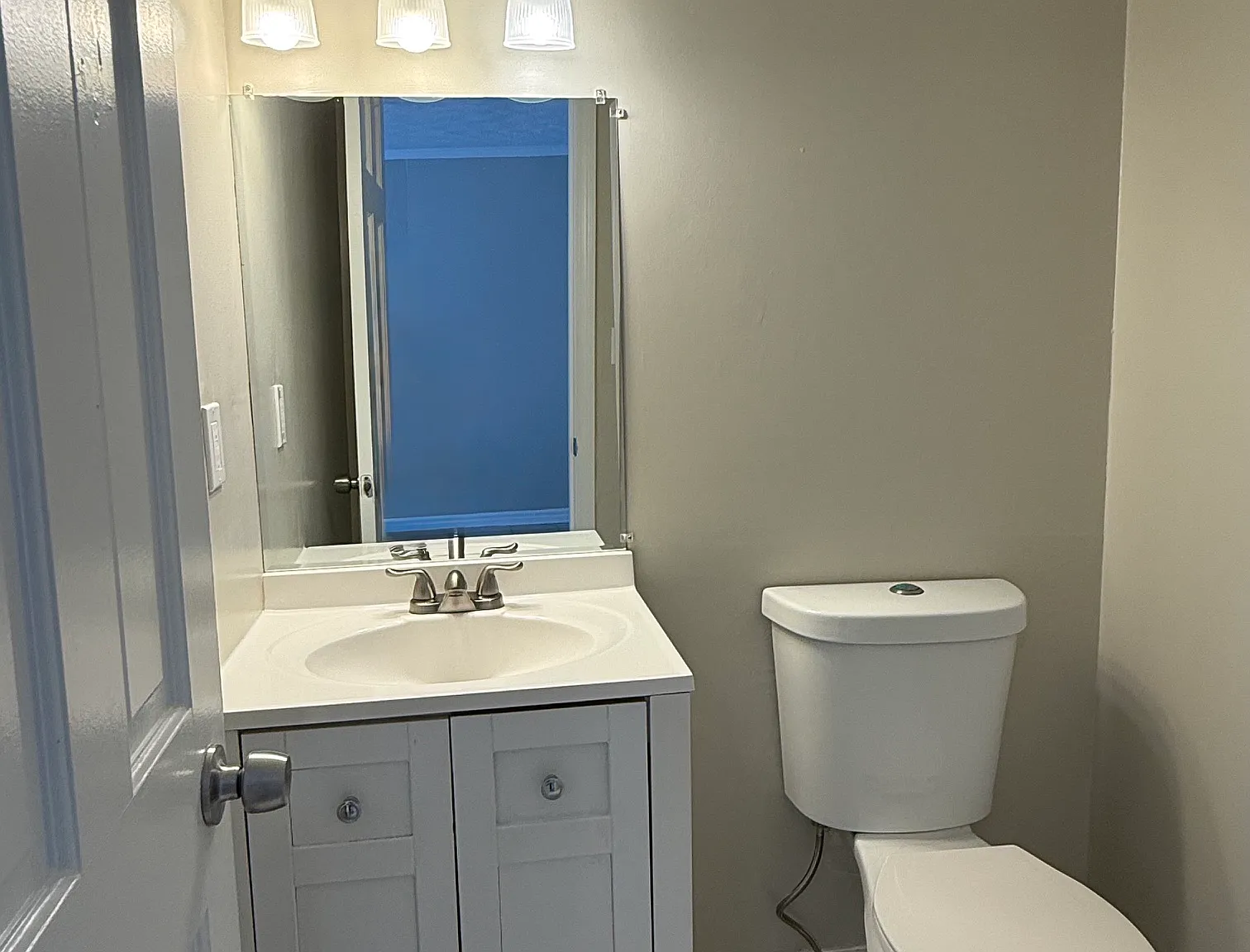 2 bed, 2.5 bath, 1392 sqft, $1,950 — Photo 3