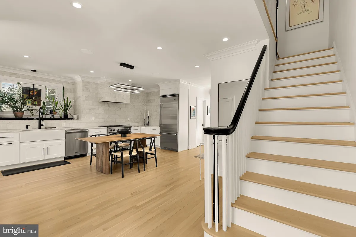 Building Photo - 4105 17th St NW