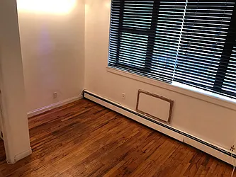 Rented by Roberto Guilbet, LREB