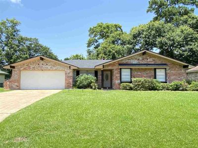1924 Thousand Oaks Dr, Orange, TX, 77632