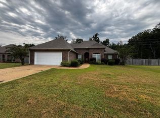 990 Clubhouse Dr, Pearl, MS 39208