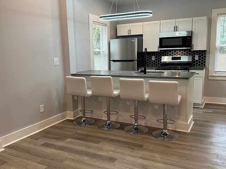 127 Gertrude St #3 — Photo 6