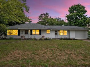 222 S Holiday Dr, South Bend, IN
