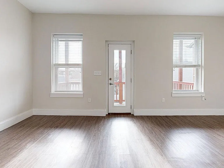 133 Paris St #1 — Photo 25
