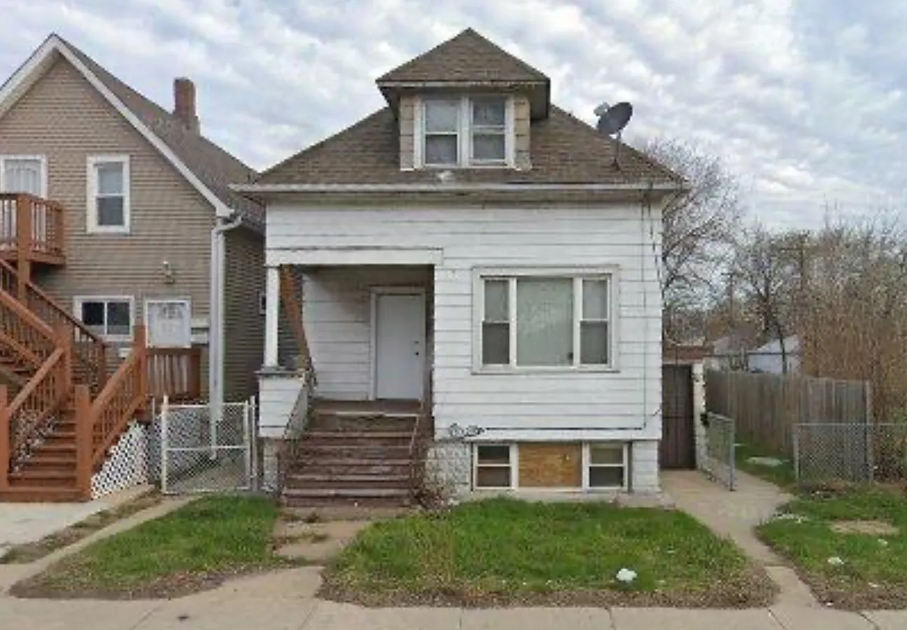 3 bed, 900 sqft, $1,850 — Photo 1