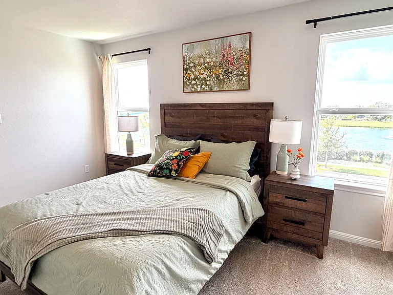 2401 Amara Levi Ln — Photo 31