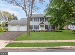 521 Jenny Dr, Yardley, PA 19067