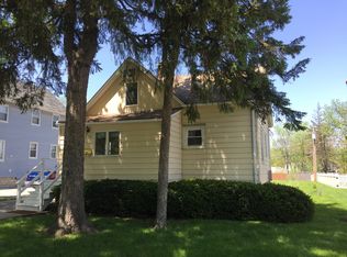 263 E 3rd St, Elmhurst, IL 60126