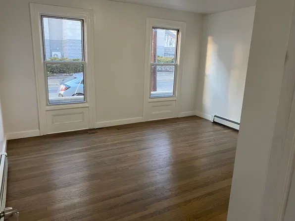 (undisclosed Address), New Brunswick, NJ 08901