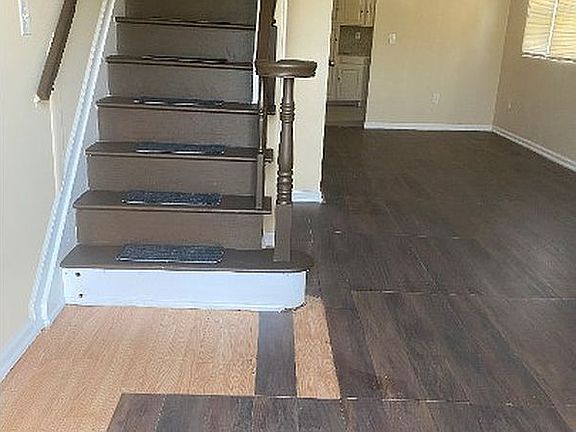 3rd image of 376 Grandview Ave