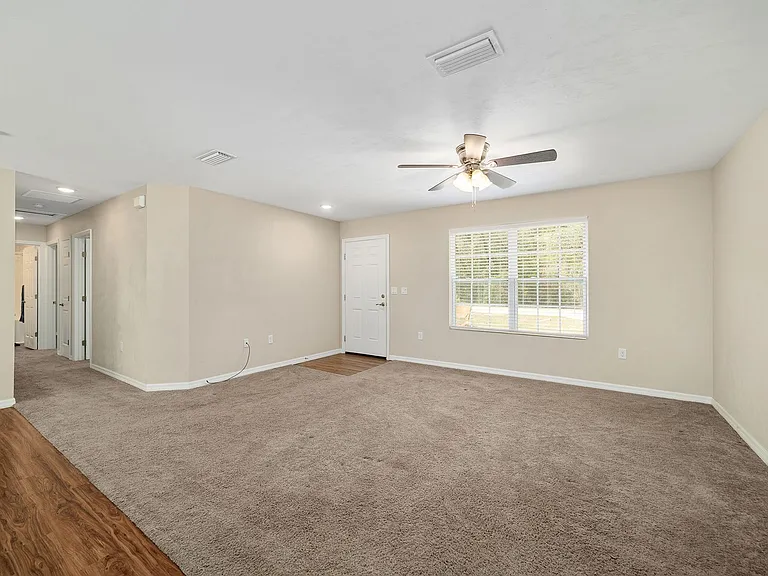 23935 NE 118th Ave — Photo 10