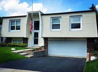651 Centerfield Dr, Maumee, OH 43537