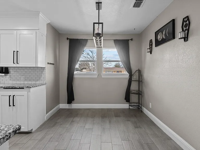 1308 Laurel Ave — Photo 6