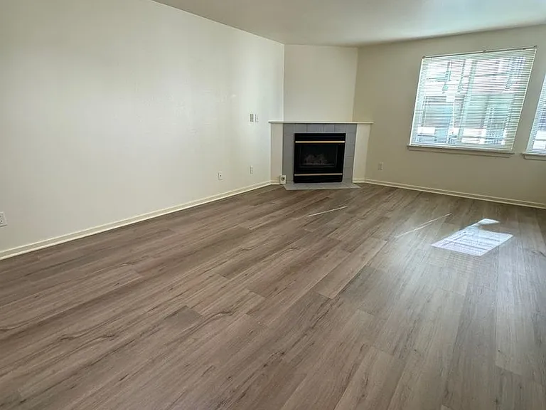 6th Ave Apartments — Photo 61