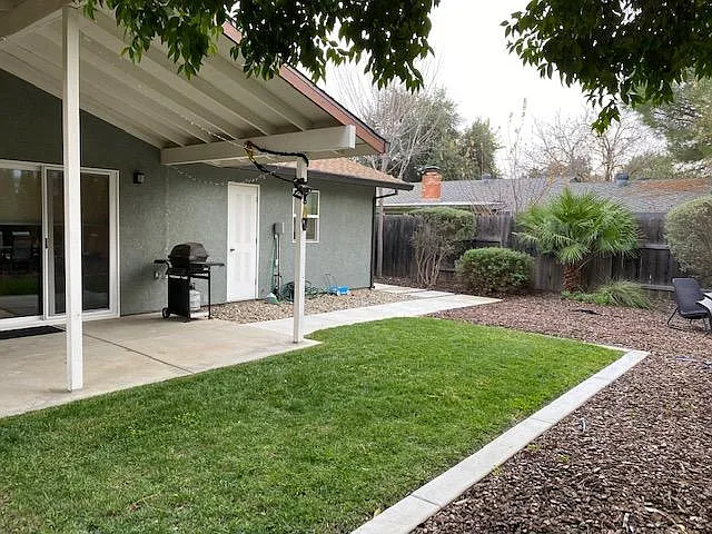 1611 Oak Ave — Photo 13