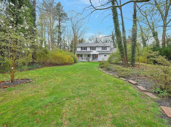 123 Buttercup Lane, Huntington, NY 11743