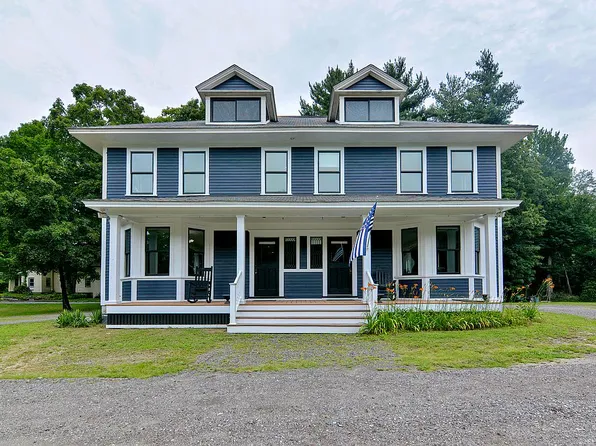 23 Farwell Rd, Tyngsboro, MA 01879