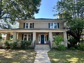 Perry Avenue, 35