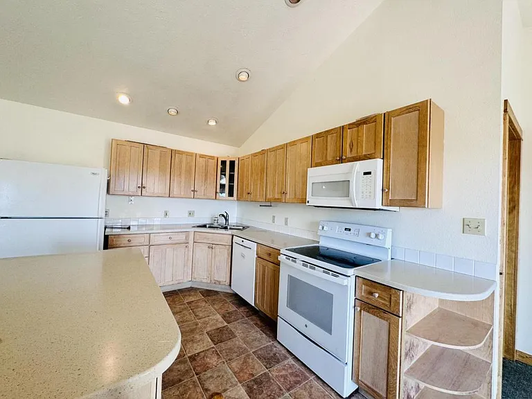 3675 Juniper Dr — Photo 11