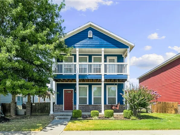 623 N Keats Dr, Fayetteville, AR 72704