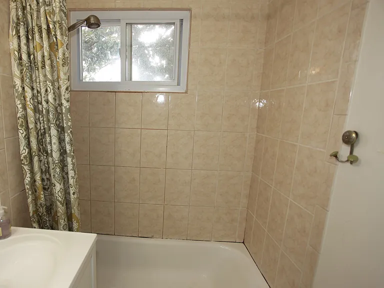 138 Birch St #C1 — Photo 8