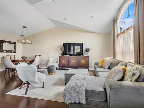 2nd image of 602 Breton Way
