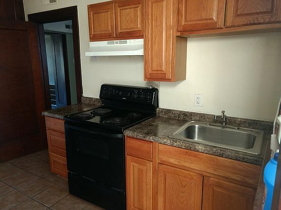 5th image of 5715 S Broadway APT B