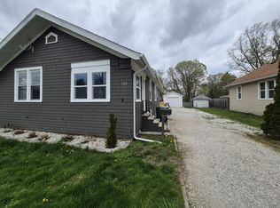 120 W 3rd St, Streator, IL 61364