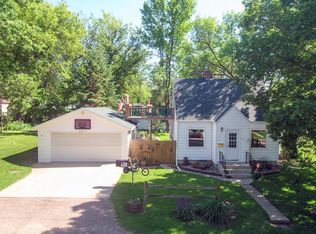 214 Main Ave E, Rothsay, MN 56579