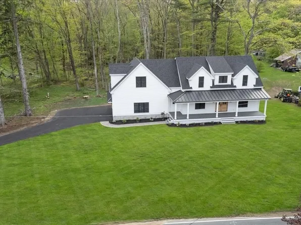 14 Corliss Hill Rd, Haverhill, MA 01830