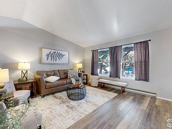 4th image of 2619 Bradbury Ct