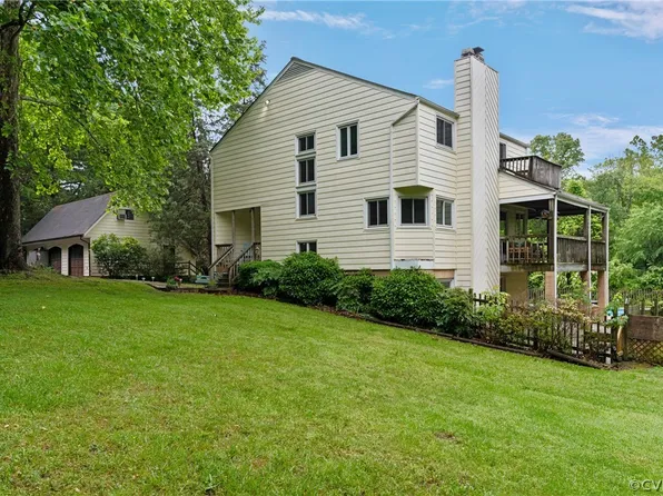 1879 Spruce Ln, Maidens, VA 23102