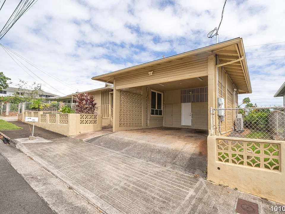 1453 Kalauipo St