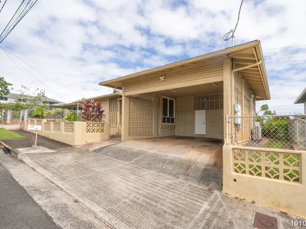 1453 Kalauipo St, Pearl City, HI 96782