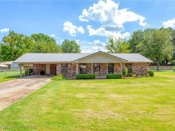 413 Darlene Dr, Mansfield, AR 72944