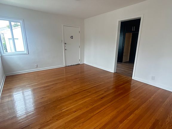 2nd image of 5189 Huntington Dr N