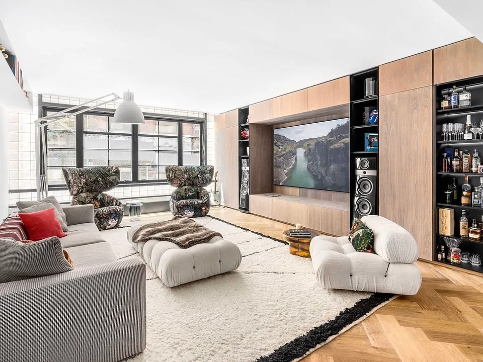 51 Jay St #2C