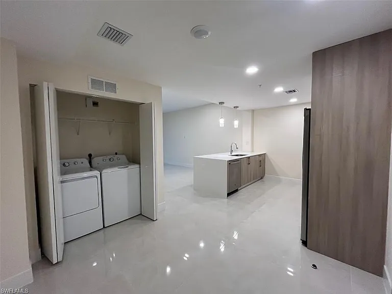 26600 Rosewood Point Dr #102 — Photo 28