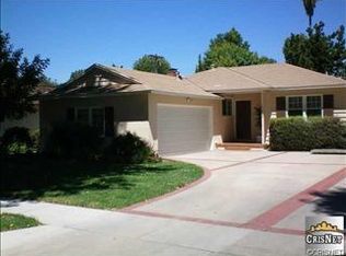 13427 Debby St, Valley Glen, CA 91401