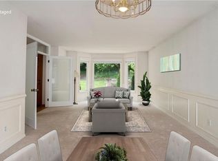 11809 106th Ave NE, Kirkland, WA 98034