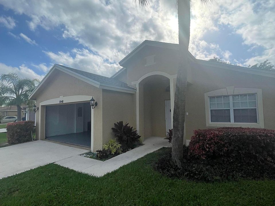 1st image of 1048 Park Hill Drive