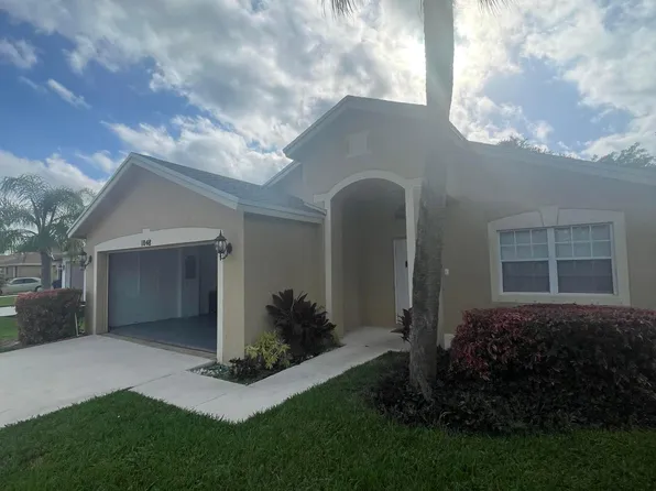 1048 Park Hill Drive, Haverhill, FL 33417