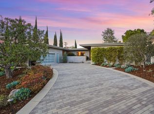 16301 Meadowridge Rd, Encino, CA 91436