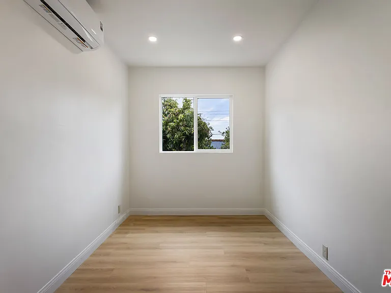 1720 N Avenue 45 — Photo 24