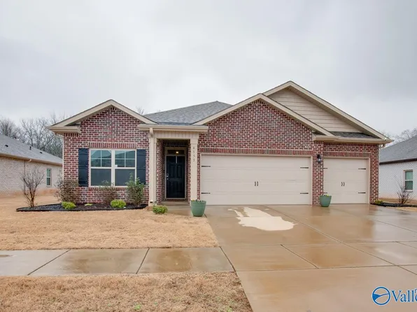 6553 Moon Crest Ln NW, Huntsville, AL 35806