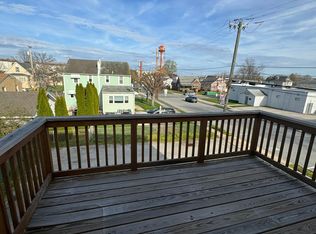 302 Bartram Ave Floor 2, Essington, PA 19029