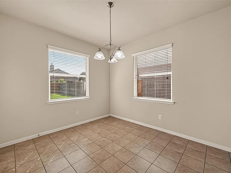 9118 Cavalier Ln — Photo 12