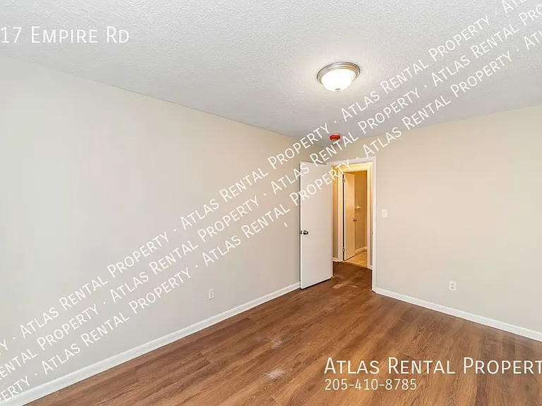 917 Empire Rd — Photo 7