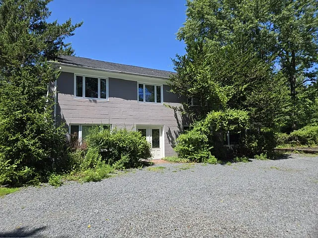 63 Van Dyke Rd #A — Photo 3